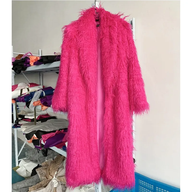 Women Fashion Over 50 - Cappotto di pelliccia imitazione delle nuove