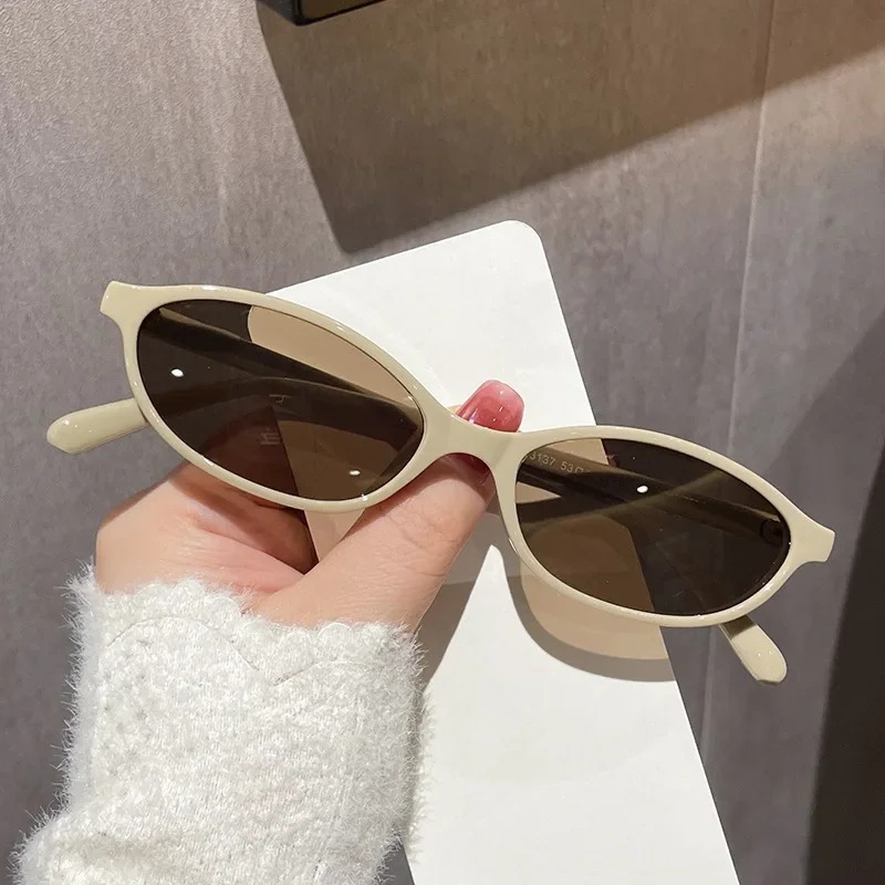 Nuovi Occhiali da Sole Retrò S - Women'S Fashion Eyewear recensione e prezzo