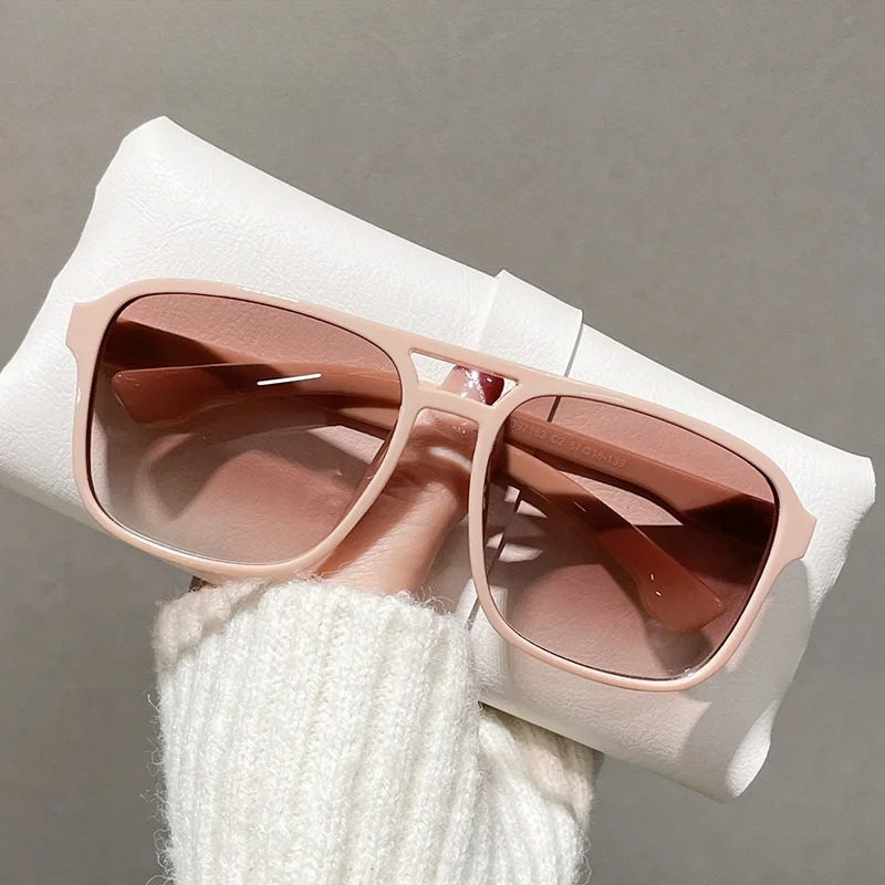 Occhiali da Sole Quadrati con  - Women'S Fashion Eyewear recensione e prezzo