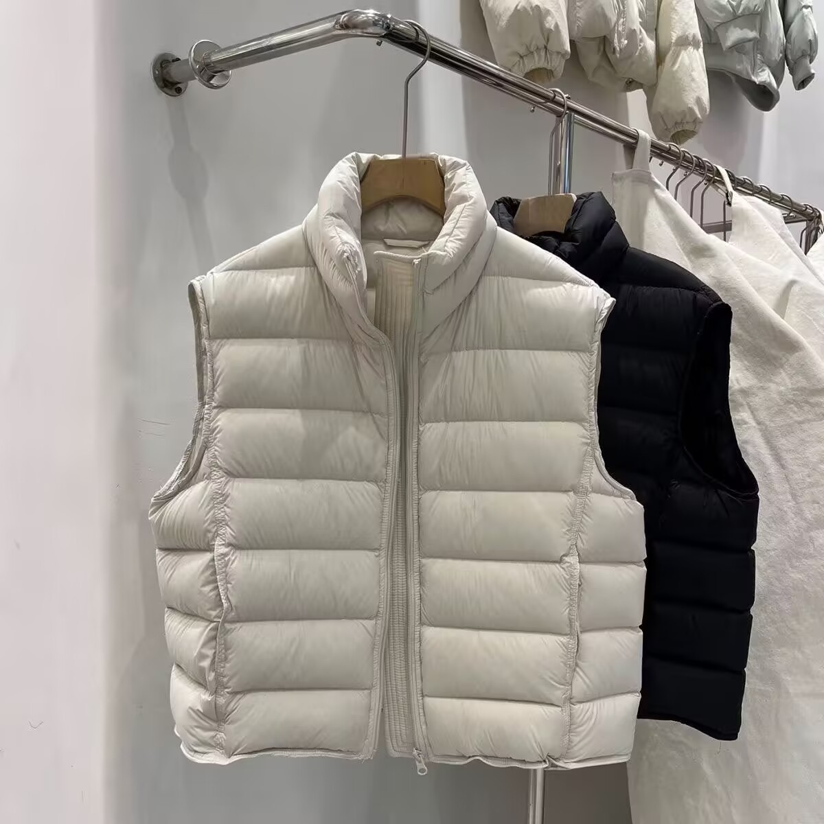 Gilet Corto Imbottito Donna in - Puffer Vest Fashion Women recensione e prezzo