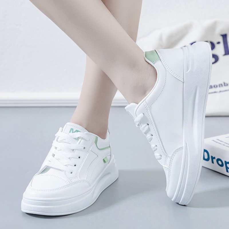 Scarpe da ginnastica da donna  - New Balance Fashion Women recensione e prezzo