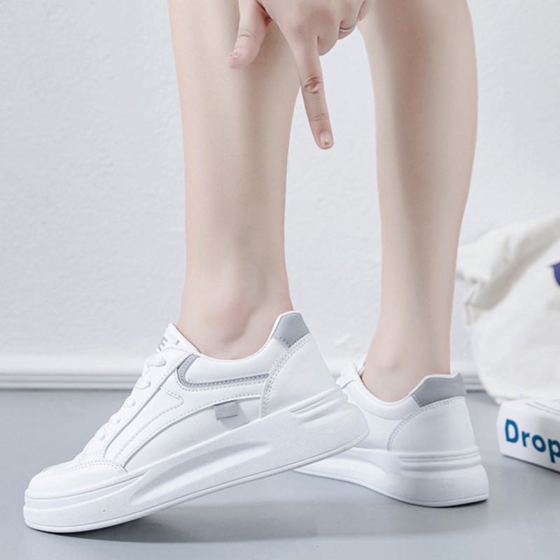 Scarpe da ginnastica da donna  - New Balance Fashion Women recensione e prezzo