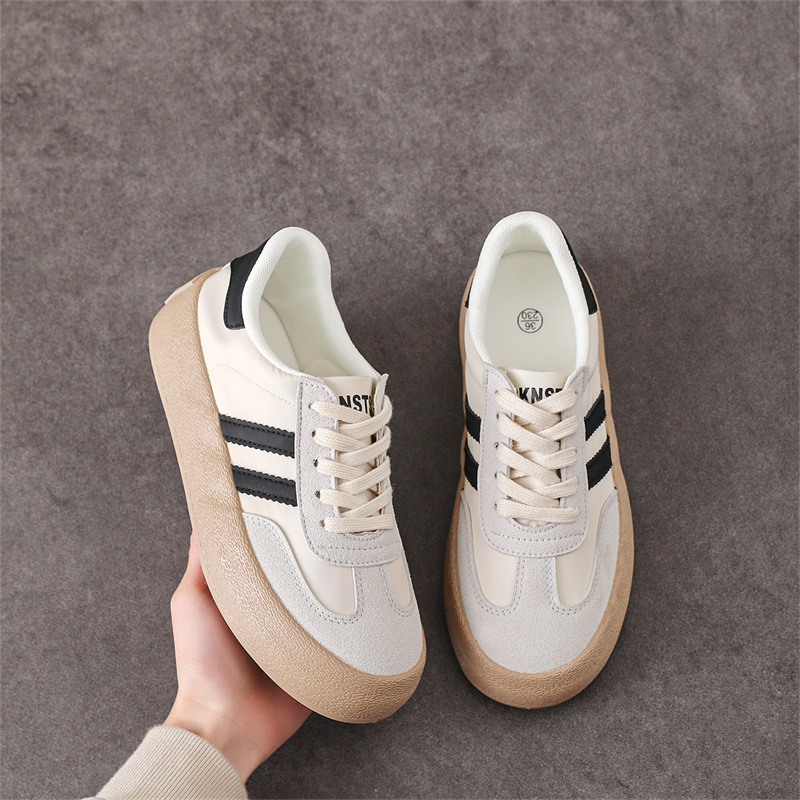 Nuove Sneakers Traspiranti da  - New Balance Fashion Women recensione e prezzo