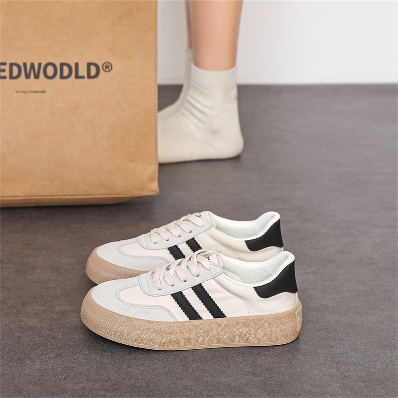Nuove Sneakers Traspiranti da  - New Balance Fashion Women recensione e prezzo