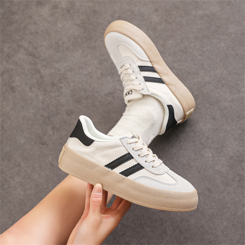 Nuove Sneakers Traspiranti da  - New Balance Fashion Women recensione e prezzo