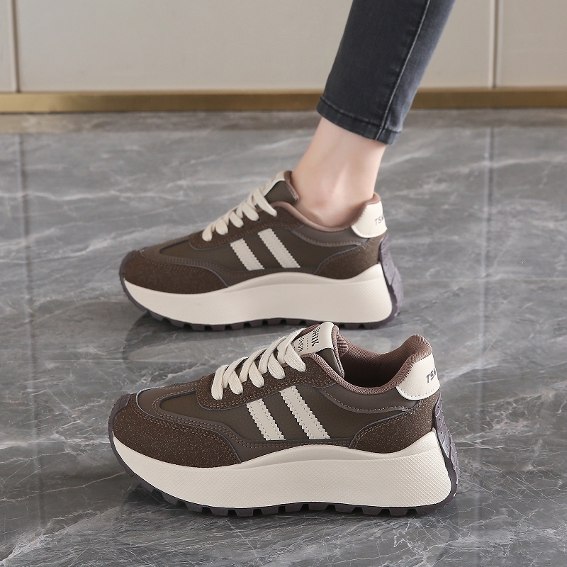 Nuove Sneakers Traspiranti da  - New Balance Fashion Women recensione e prezzo