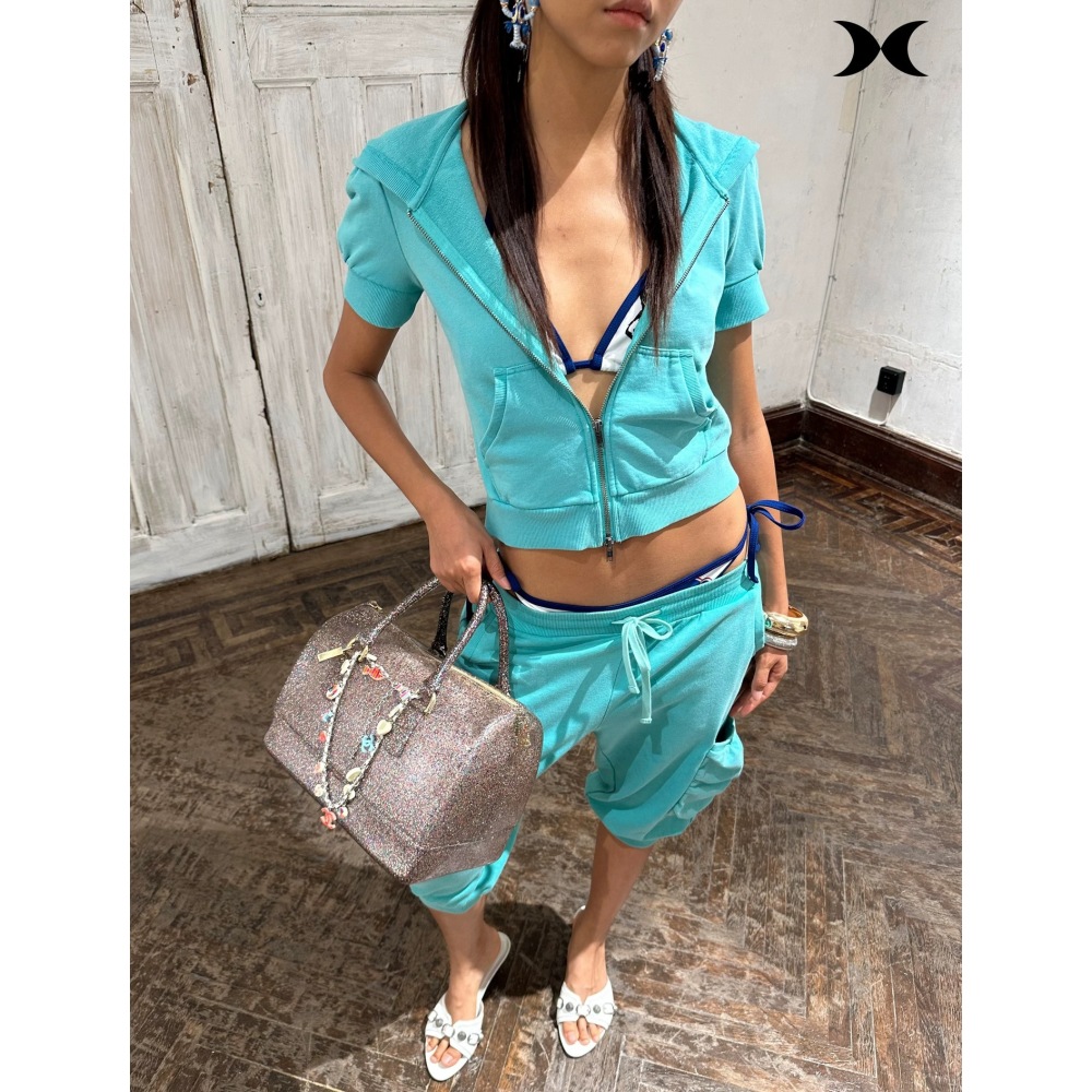 Completo sportivo alla moda in - Women Fashion Styles recensione e prezzo